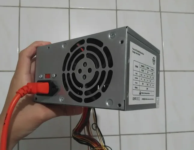 Fonte 200w TGT ATX Bivolt