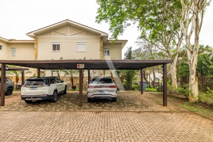 CASA MOBILIADA REFORMADA COM 3 DORMITÓRIOS PARA VENDA E LOCAÇÃO NO GALLERIA BOULEVARD EM C