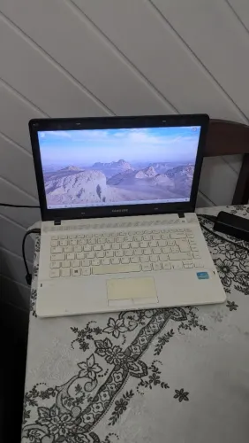 Notebook Samsung Branco - Intel Core i3 - Funcionando