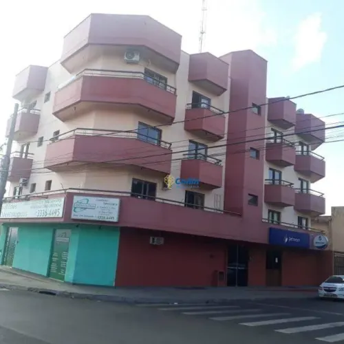 Apartamento com 3 dormitórios para alugar, 120 m² por R$ 2.570,00/mês - Cidade Jardim - Ub