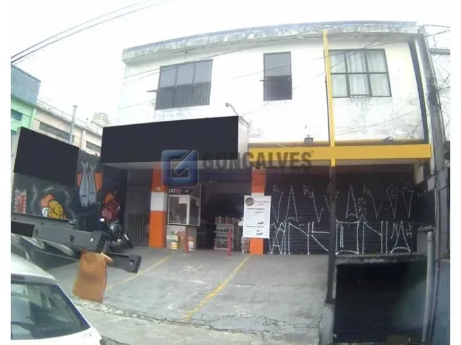 Prédio Comercial à Venda em Vila do Tanque, SBC  8 Salas, 8 Banheiros e 15 Vagas
