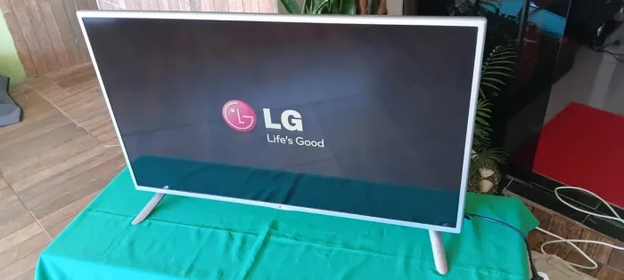Tv Led LG 39 polegadas c/ conversor digital integrado
