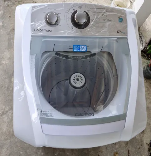 Maquina de lavar e secadora de parede