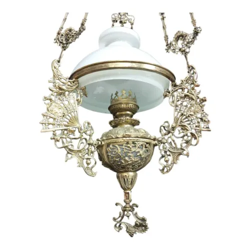 Antigo e raro lustre em bronze e opaline