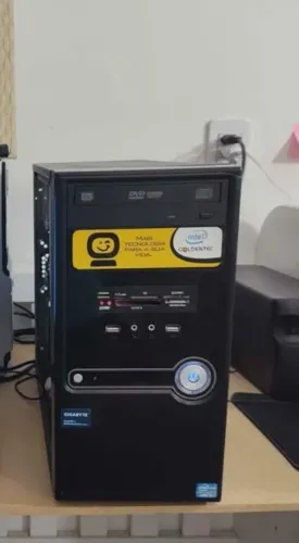 Gabinete semi novo
