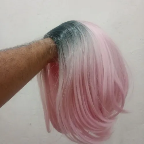 Peruca estilosa rosa 50 reais 