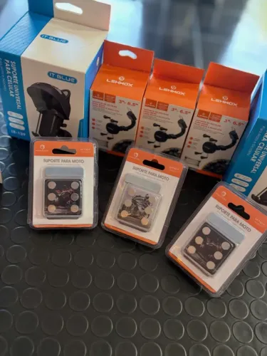 E chegou eles, o queridinho, suporte de celular a Imã, disponível em nossa loja, corra e g