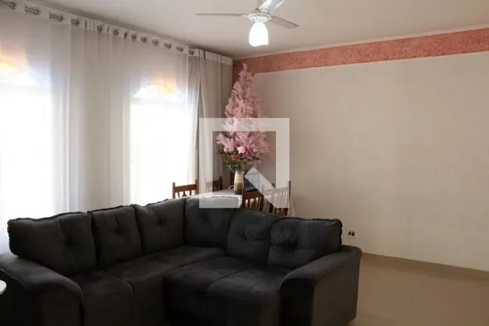 Casa à Venda - Jardim Santana, 3 Quartos, 100 m2