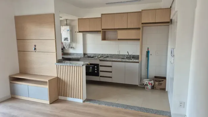 Locação no Pq. Monte Líbano | Apto novo | 2 dorms, 1 suíte | Planejados | Varanda gourmet
