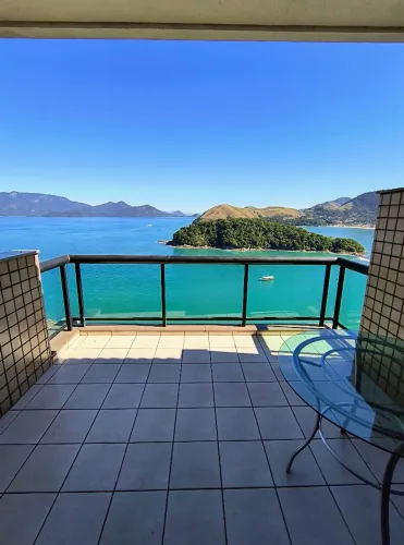 Cobertura de 2 suítes no Porto Real Resort
