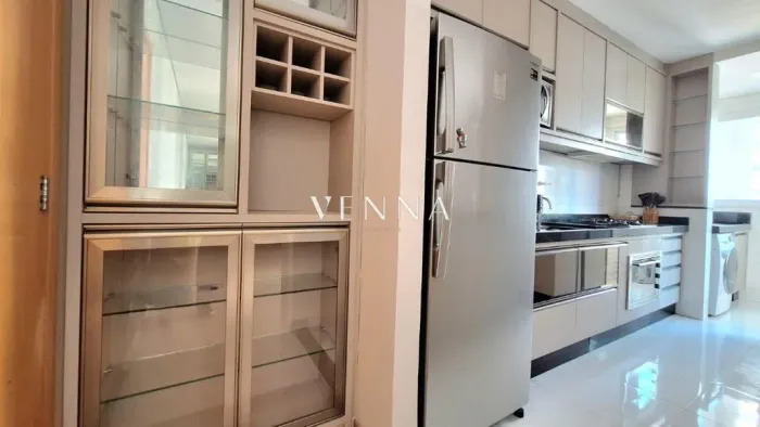 APARTAMENTO LOCAÇÃO NO ED. MAX LIVING | 2 QUARTOS | 1 SUÍTE | SACADA COM CHURRASQUEIRA | G