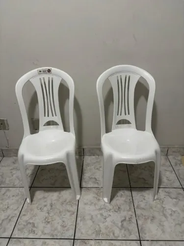 Cadeira de plastico
