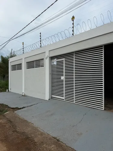 Vendo Excelente Casa Semi-Mobiliada Próximo Hospital do Amor