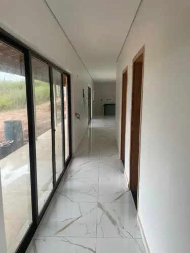 Casa Moderna com Suíte, Closet e Área Gourmet