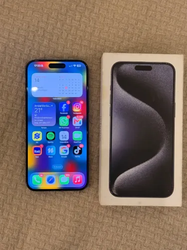 Vendo iPhone 15 Pro Max - Estado de Novo!