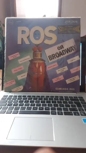 LP Ros On Broadway - Edmundo Ros