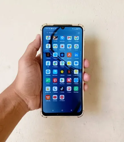 Realme note 60