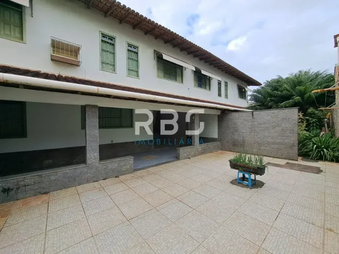 Apartamento com 6 quartos, 3 suítes, 2 vagas  ÓTIMA OPORTUNIDADE DE INVESTIMENTO E
