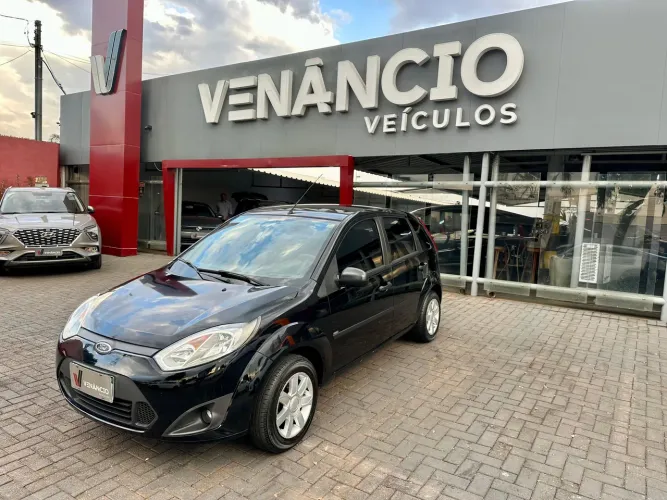 Ford Fiesta 1.0 Rocam SE Plus Hatch 8V Flex 4P Manual 2013