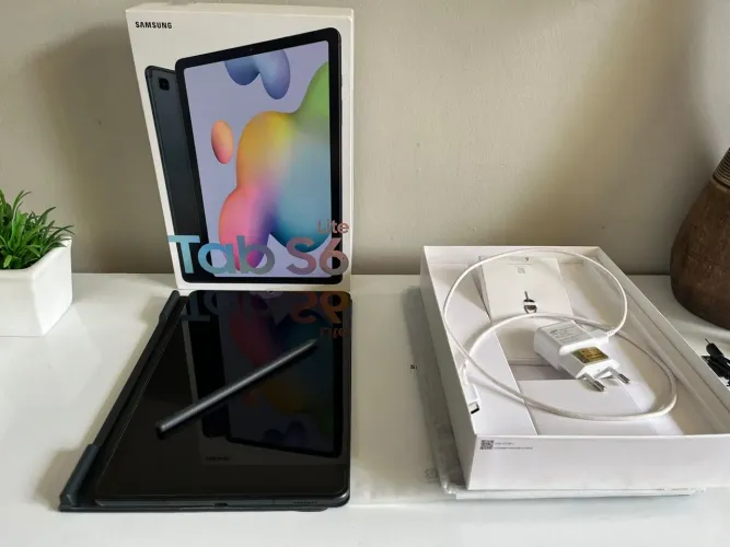 Samsung Galaxy Tab S6 Lite 128 GB + acessórios