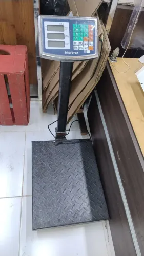 Balança Eletrônica Intelbras 300kg - Semi Nova - Perfeita