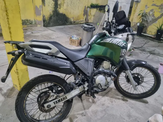 MOTO TENERE 250