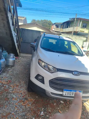 Ford Ecosport Freestyle 1.6 16V Flex 5P 2014