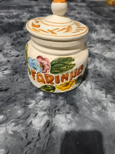 Pote porcelana de farinha