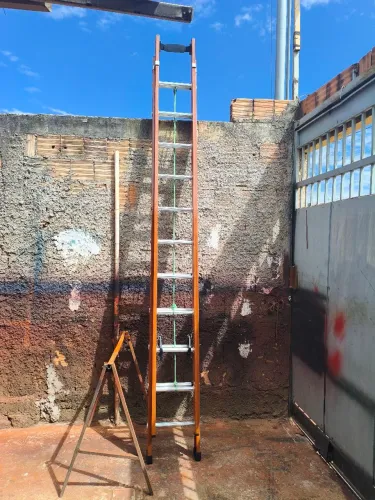 Escada 6m 630$ pronta entrega retirar no local 