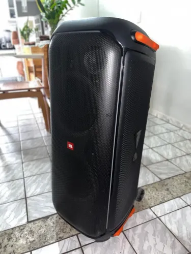 Caixa de som - JBL Partybox 710. Sem marcas de uso!!