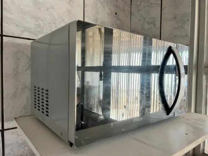 Microondas Philco em perfeito estado