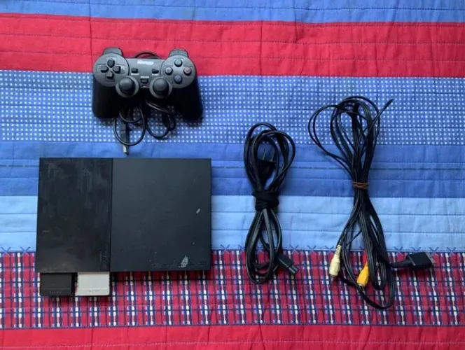 PlayStation 2 Desbloqueado + Controle USB + 2 Memory Cards + Cabos Originais