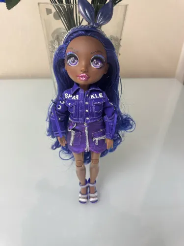 Boneca Rainbow High Krystal