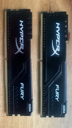 Memória RAM (2x8) HyperX DDR4