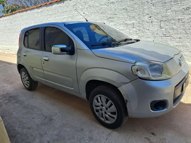 Fiat Uno Vivace Celeb. 1.0 EVO F.flex 8V 5P 2011