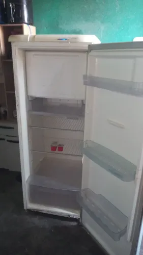 Geladeira frosfree gelando bem