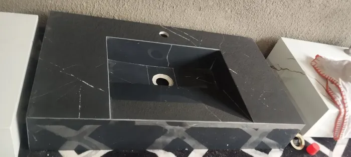 Pia esculpida 60x35