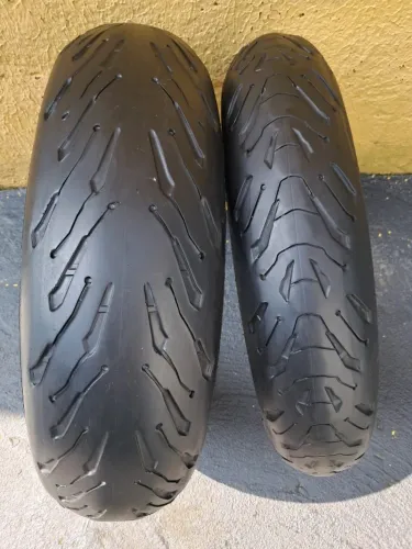 Pneu moto Michelin Road 5 e 6 120/70-17 e 190/55-17 - par usado