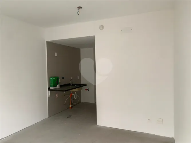 Apartamento à venda no Itaim oportunidade para personalizar em localização privilegiada