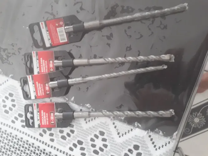 Broca para concreto tipo sds plus, 8 160mm,novas, 4 unidades, amor total, 50,00reais 