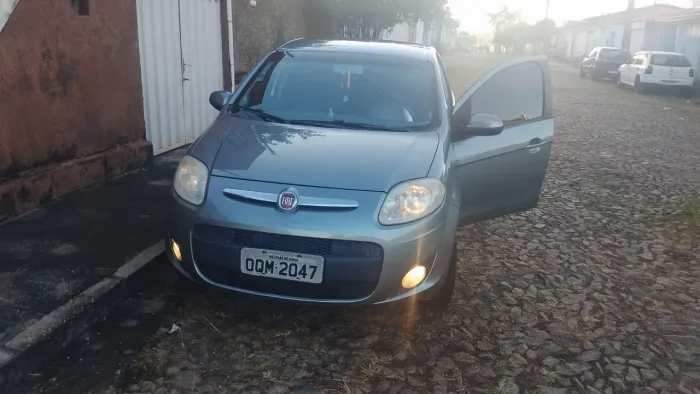 Fiat Palio Attractive 1.0 EVO Fire Flex 8V 5P 2014