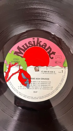 Disco de Vinil BAP - "Vun Drinne Noh Drusse" (LP, 1982) - Importado da Alemanha