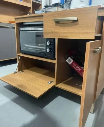 Balcão cor amêndoa + Cooktop automático