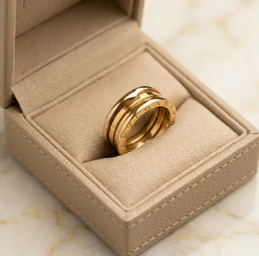 Anel Bvlgari em Ouro 18K 750