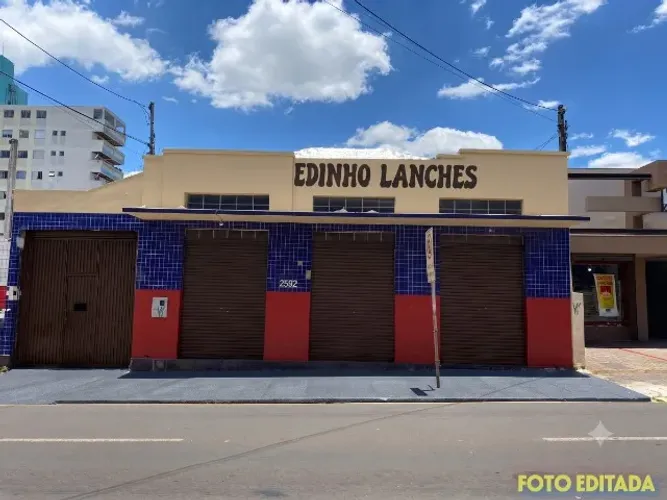 SALÃO COMERCIAL DE 403 MTS AV. DUQUE DE CAXIAS 403m²