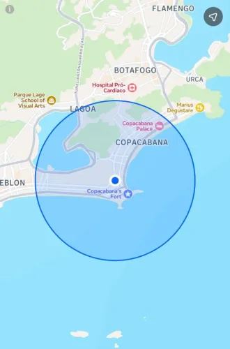 Alugo apartamento quarto e sala por temporada em Copacabana.