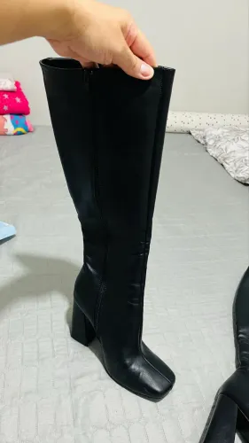 Bota usada só 1x TAM 37