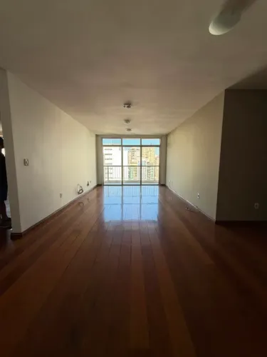 Imóvel para aluguel com 150 metros quadrados com 3 quartos em Icaraí - Niterói - RJ