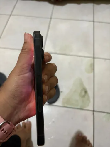 iPhone 16 pro 