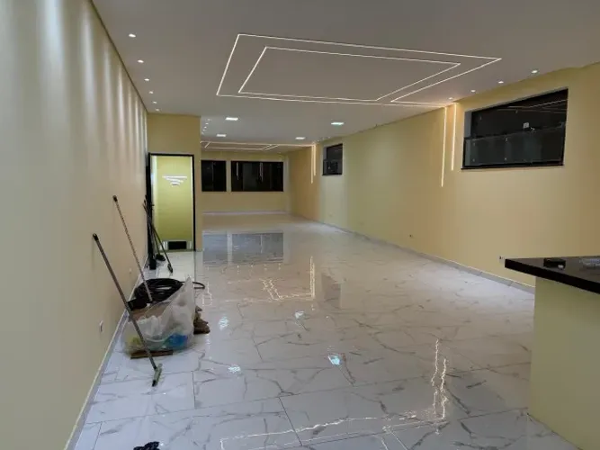 Salão Comercial com 02 andares - 320 m2 (160 m2 cada andar)